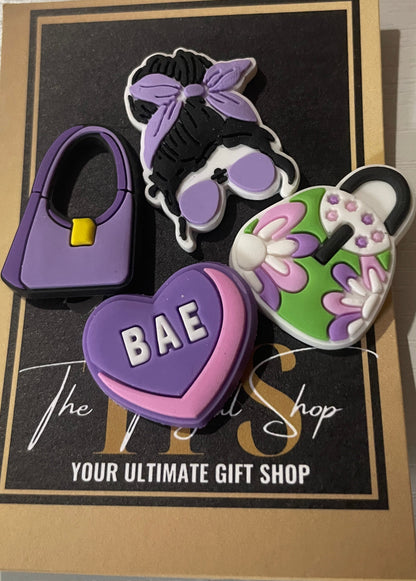 Decorative card with 'BAE' and floral design on a plain background